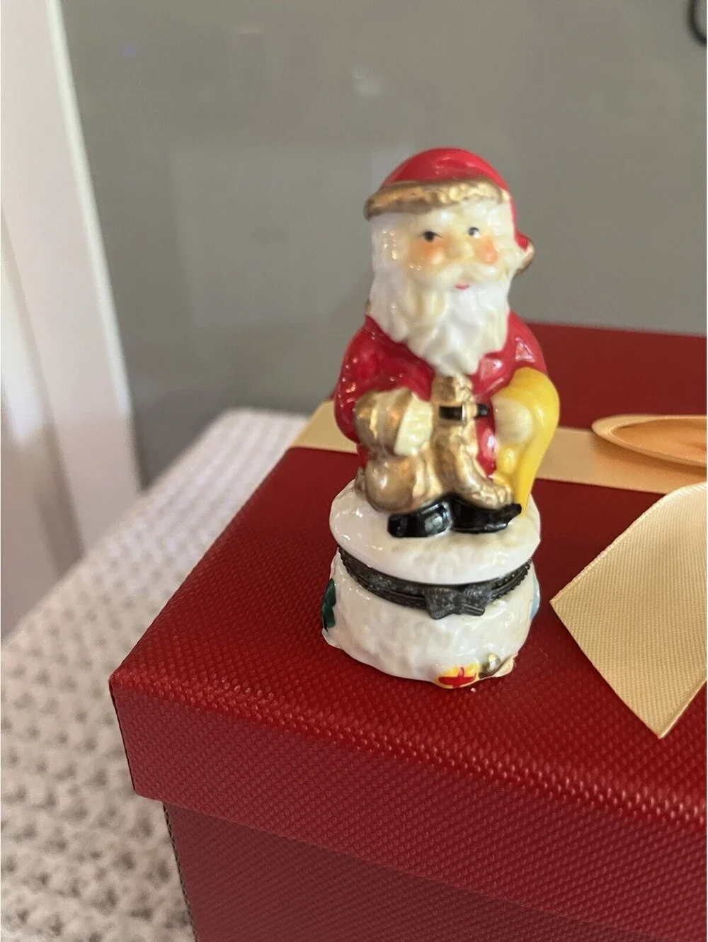 Vintage Hand Painted Santa Ornament Trinket Boxes Set Of 4, 178